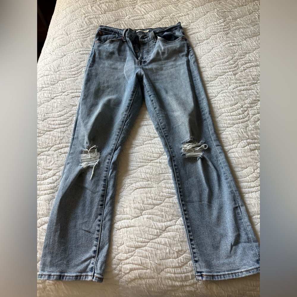 Levi’s Wedgie Straight Women's Distressed Blue Jeans